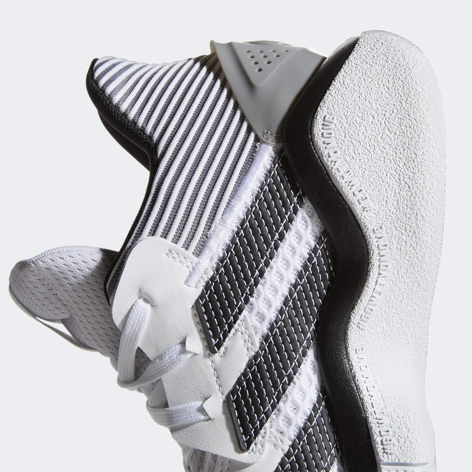 adidas Unisex-Adult Harden Stepback Basketball Shoe