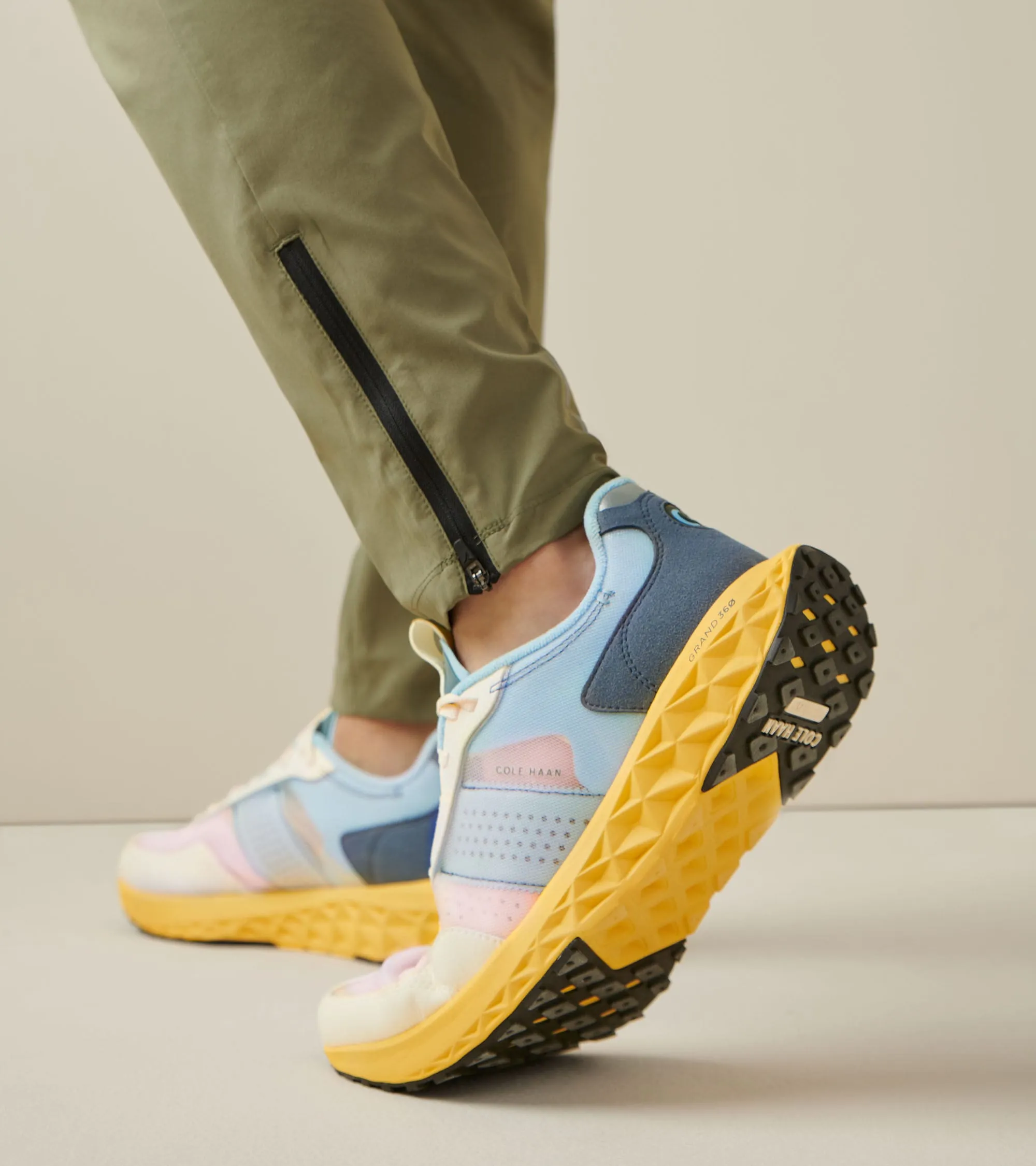 Cole Haan Men's ZERØGRAND Outpace 3 Running Shoe