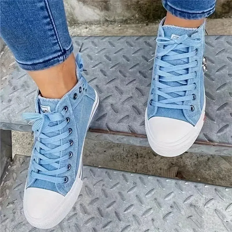 Comfortable sneakers for spring