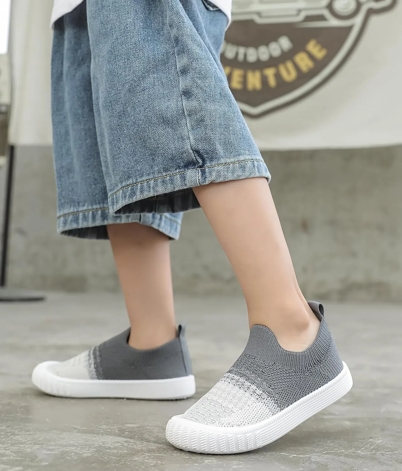 DADAWEN Boys Girls Toddler Sneakers Kids Lightweight Walking Shoes Mesh Breathable Tennis Shoes for Toddler/Little Kids