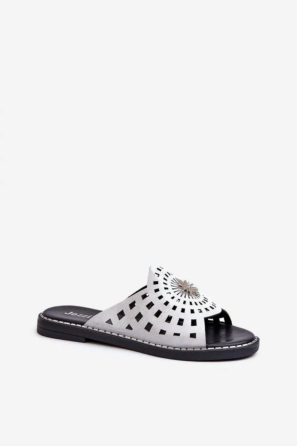 Fashion-Forward Comfortable & Chic Flip-Flops
