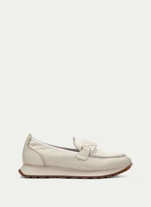 HISPANITAS - HV243432 LOAFER WITH CHAIN DETAIL - CREAM