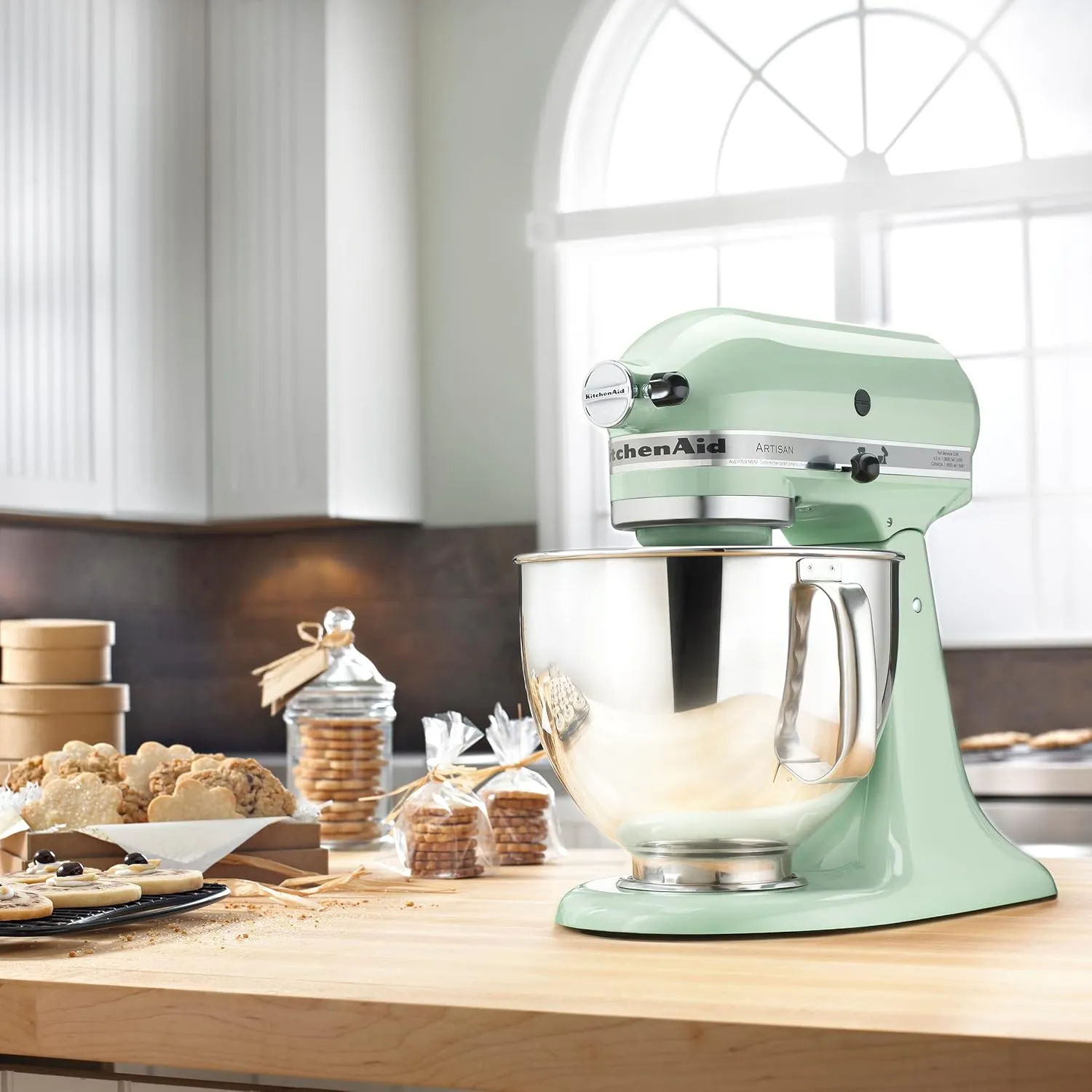 KitchenAid Artisan Series 5 Quart Tilt Head Stand Mixer with Pouring Shield KSM150PS, Pistachio