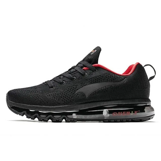Light Unisex Sneaker