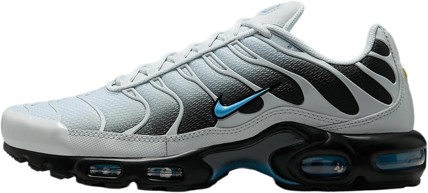 NIKE Men's Sneaker
