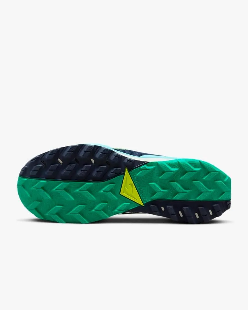 NIKE Men's Stroke Running Shoe