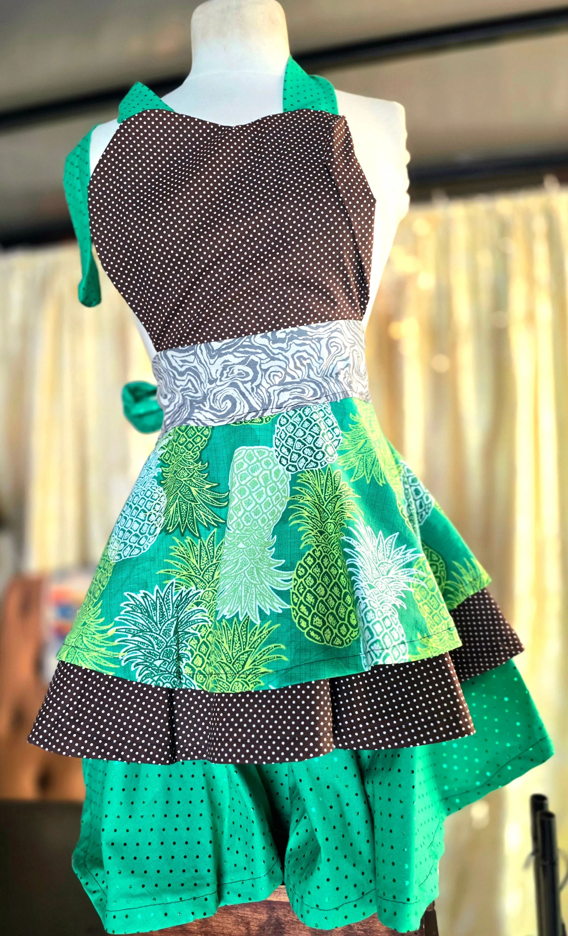 Pineapple Apron