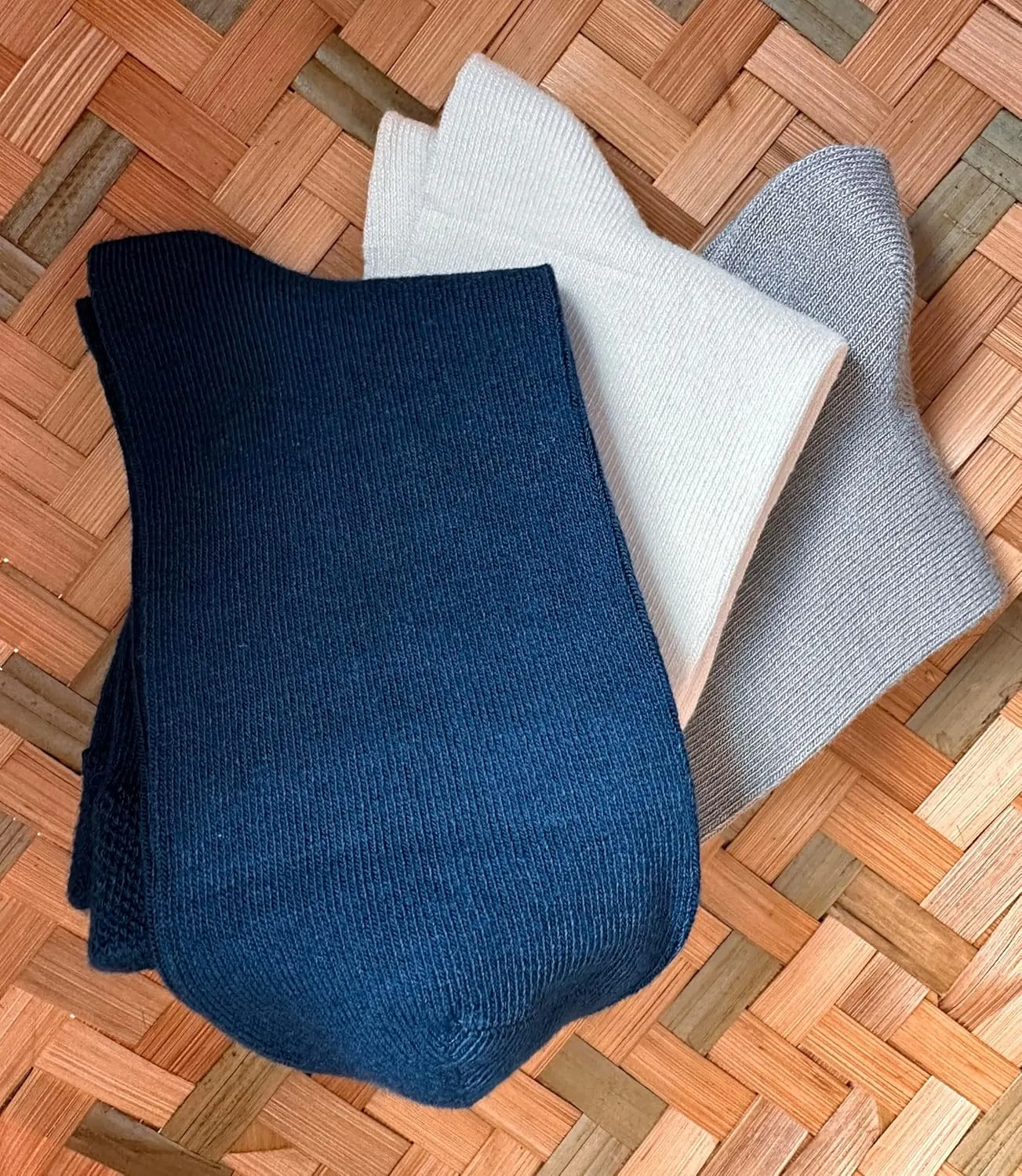 Rambutan Kids (3 Pack) Comfort Seam Plain Color Rayon derived from bamboo School Socks