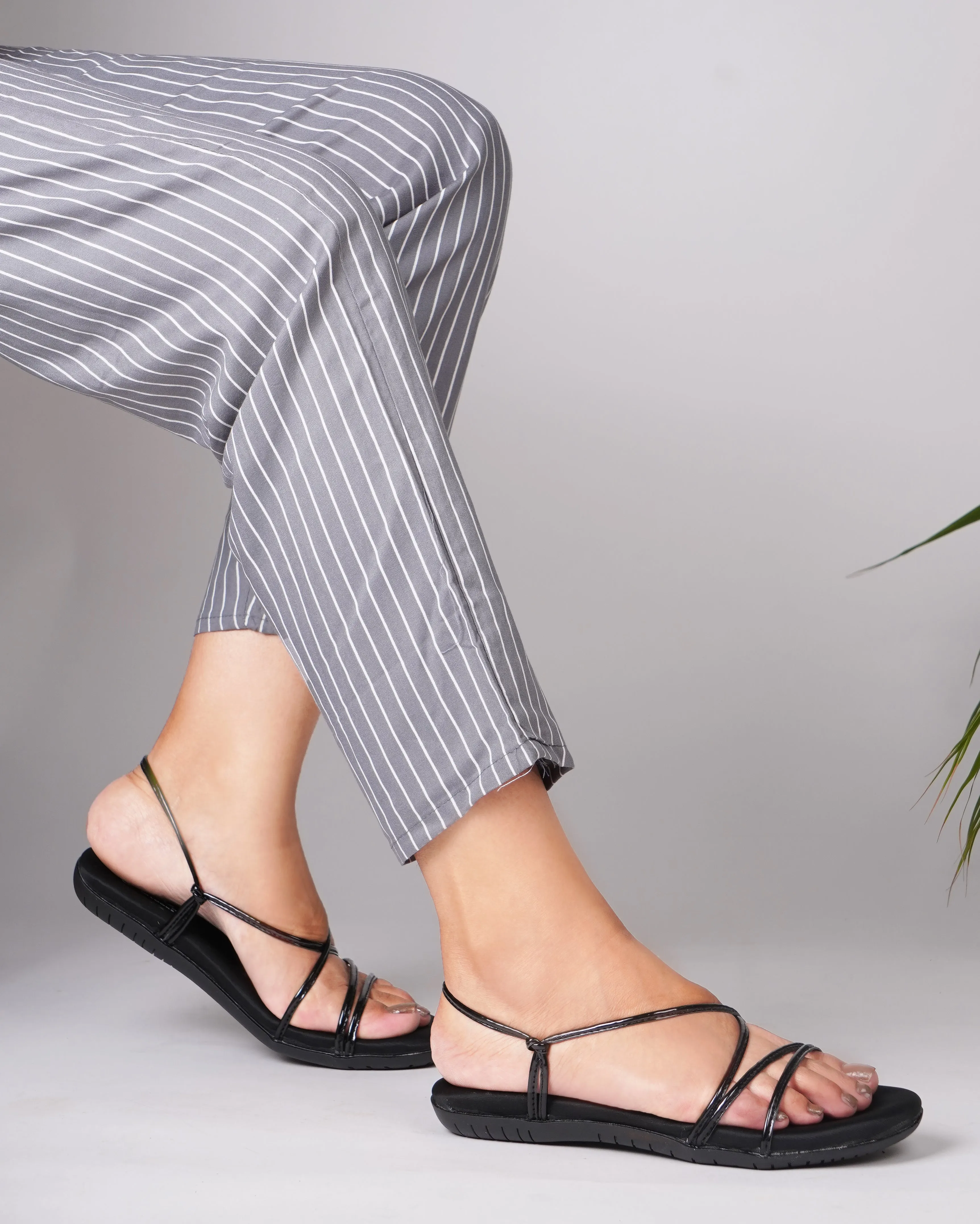 Summer Casual Cross Strappy Comfortable Flat Sandals