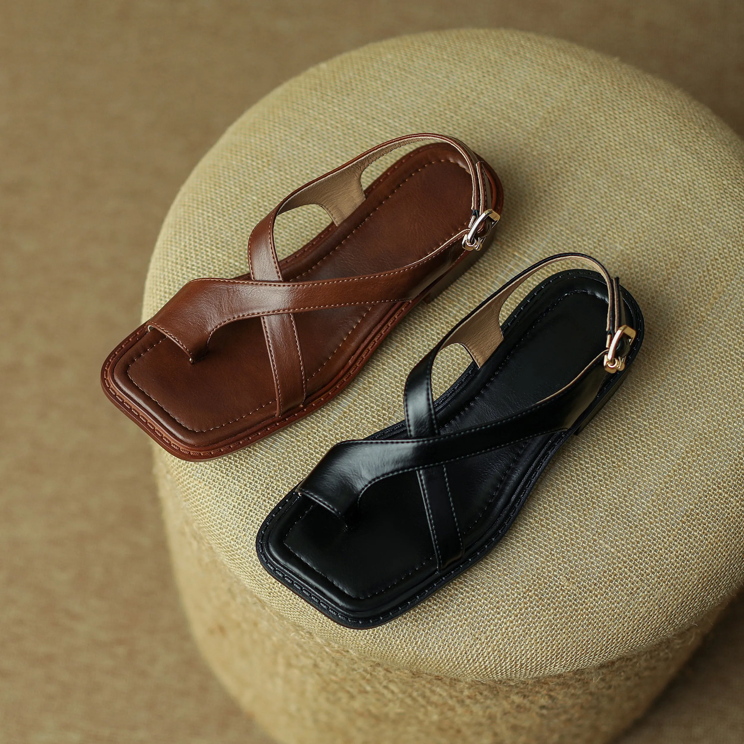 Summer Leather Comfortable Cross Straps Flat Sandals