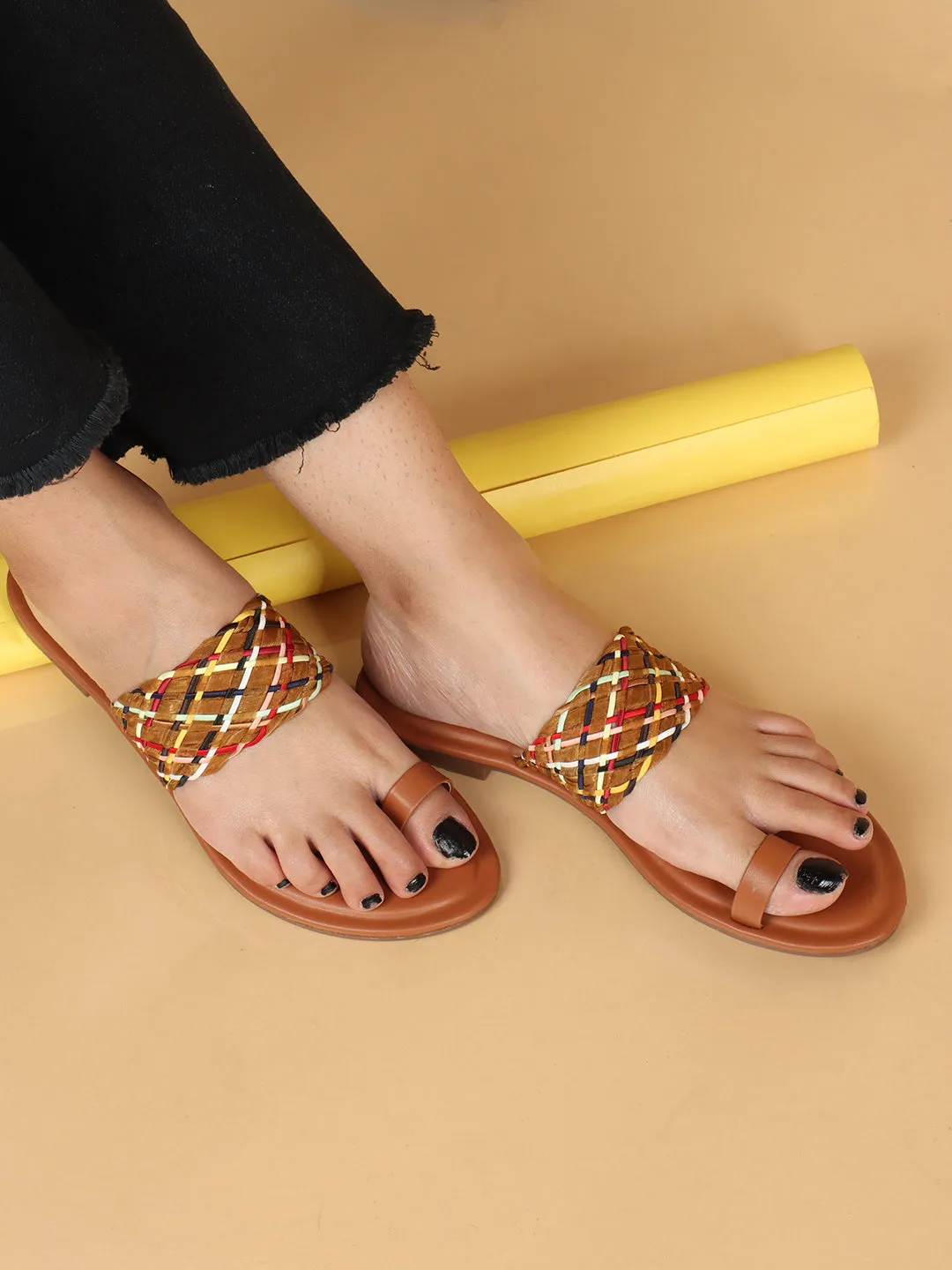 Trendy Design Modern & Comfortable Stylish Fancy Flat Slippers