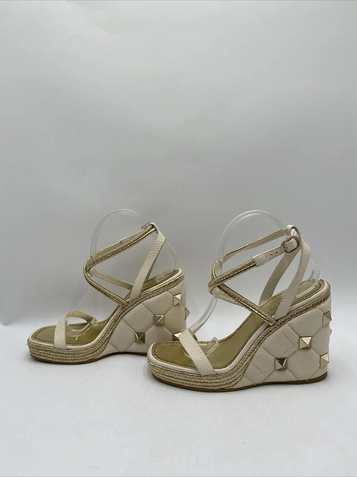 VALENTINO GARAVANI Valentino Ivory Rockstud Espadrille Wedge Sandals Size 40 - Very Good