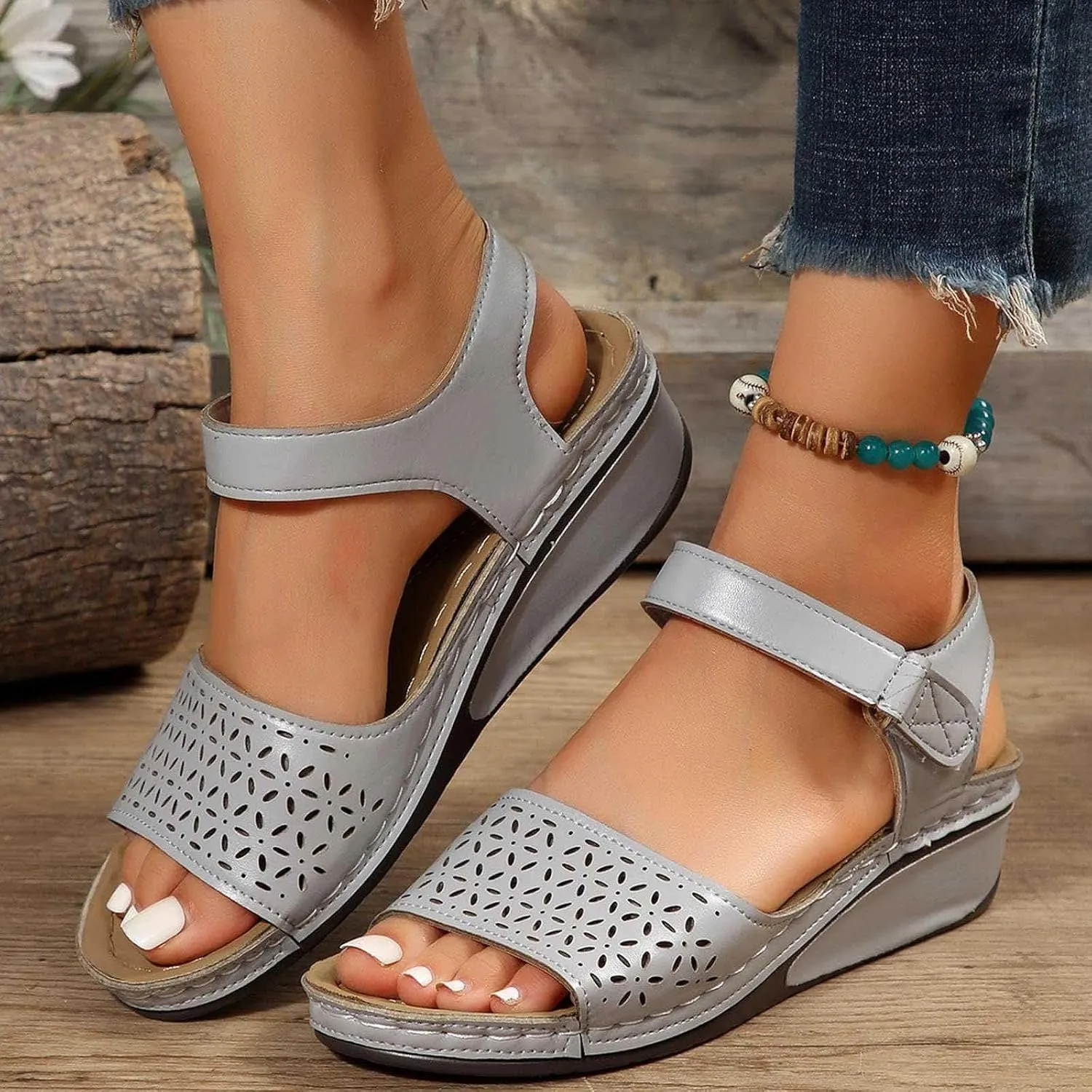 Women Flat Sandals Flatform 2024 Fashion Ankle Buckle Criss Cross Band Straps Sandals Shoes